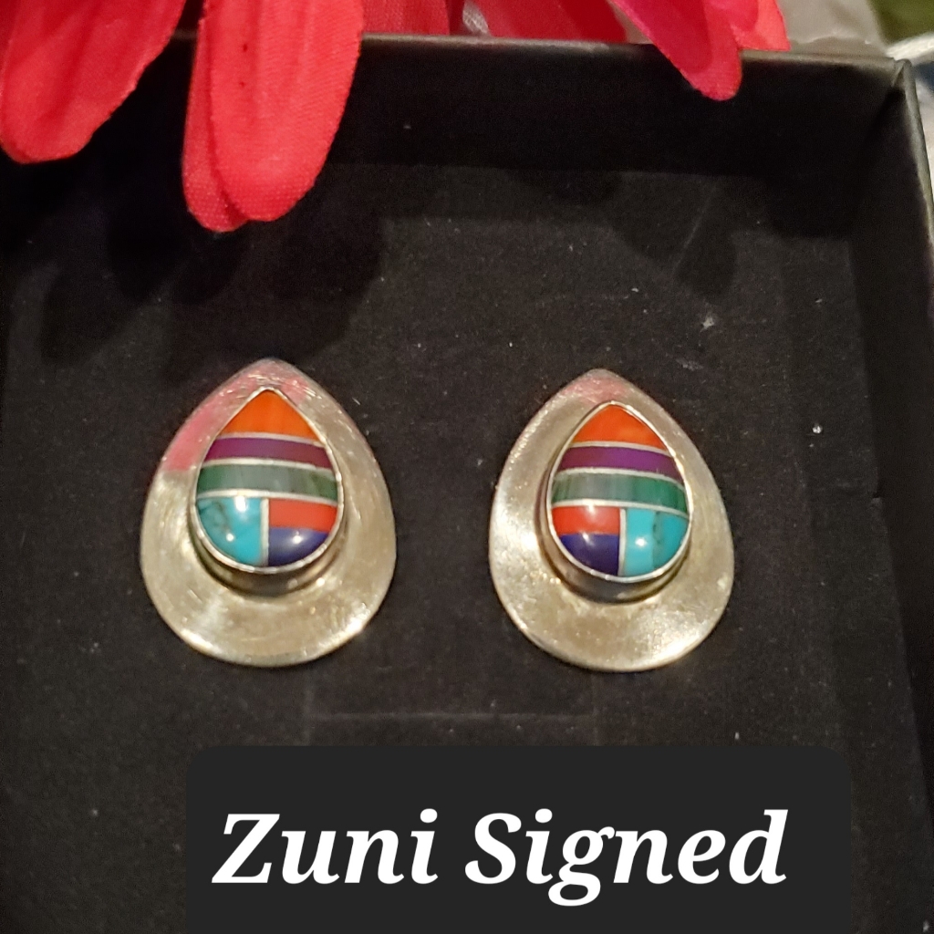 Vintage Native American Zuni Sterling Silver Earrings 94$